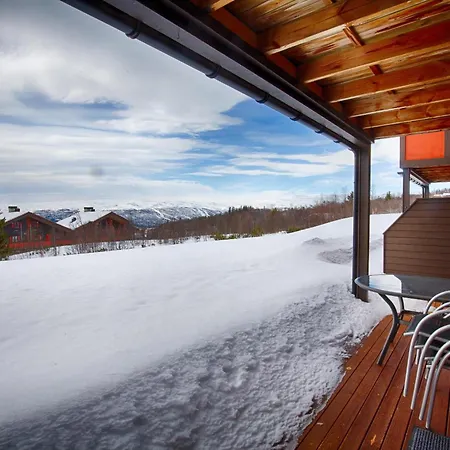 Apartment Perfectly Located-close To Slopes And Hiking Trails *